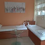 Estella Sorelle 1 بيت للعطل