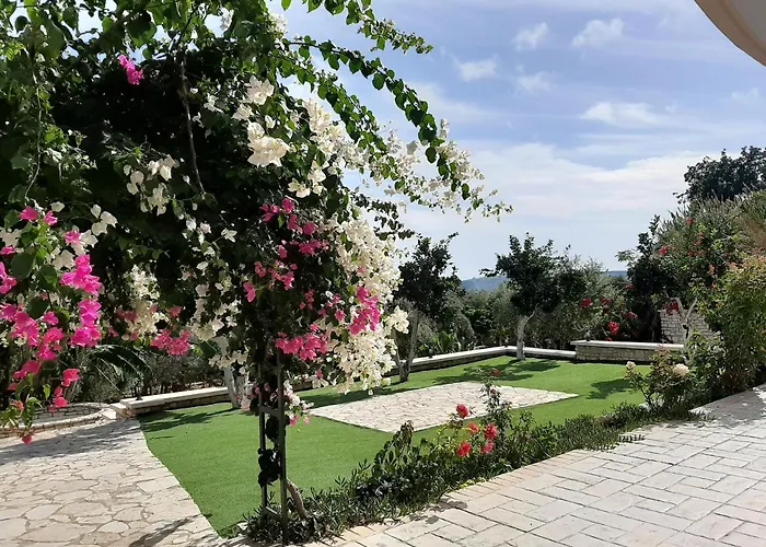 Estella Sorelle 1 Holiday home Longa